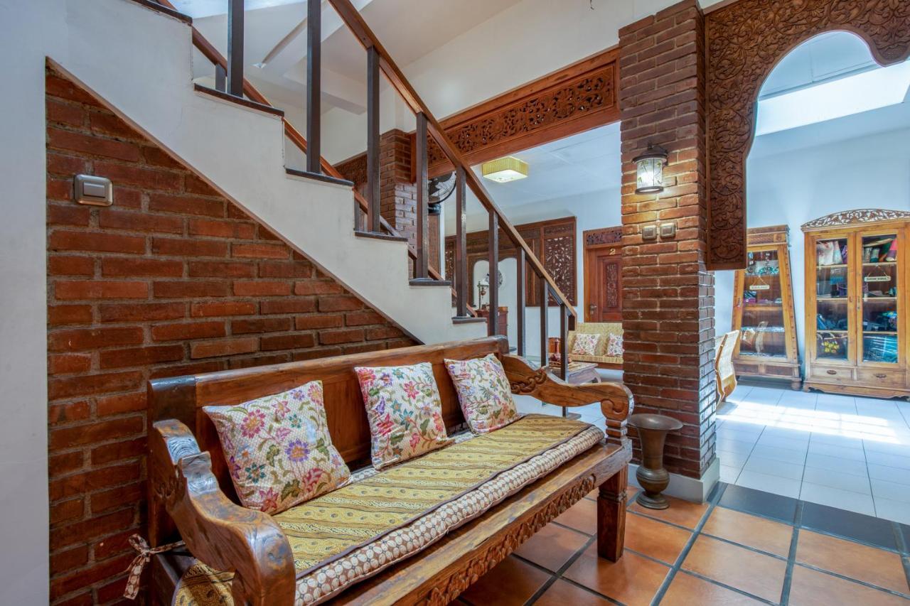 Sekararum Butik Syariah Guesthouse Bandung Esterno foto