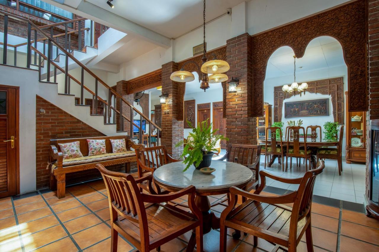 Sekararum Butik Syariah Guesthouse Bandung Esterno foto